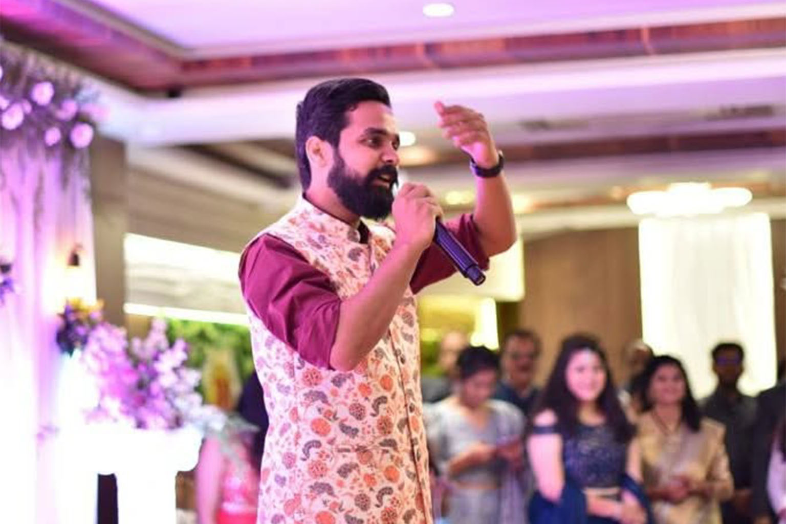 Anchor portfolio: photos, live videos, introduction clip